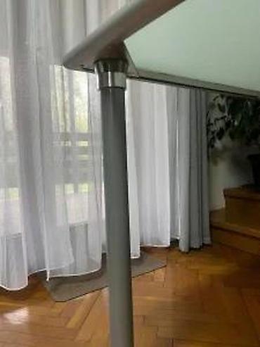 Stolovi: Stakleni trpezarijski/kuhinjski sto modernog dizajna. - Radna ploča — 14