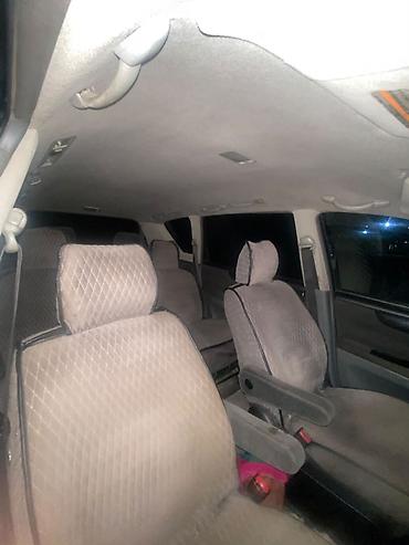 портер срочна: Toyota Ipsum: 2003 г., 2.4 л, Автомат, Минивэн — 6