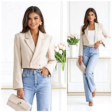 Sakoi: Ženski kratki blejzer – elegantan, modernog kroja

Sako: 2.500dinara — 6