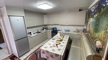 Продажа домов: Дом, 140 м², 6 комнат, Собственник — 4