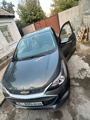 электронный машине: Chevrolet Spark: 2020 г.