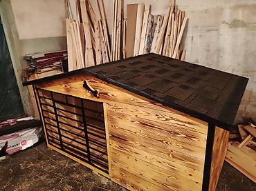 Зоотовары: Домик для маленьких и средних собак. будка для собак в наличии и на — 24