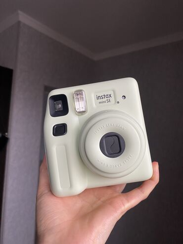 Фотоаппараты: Instax mini SE