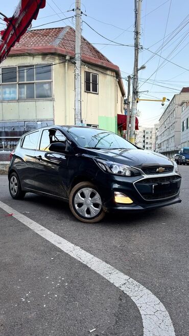 Chevrolet: Chevrolet Spark: 2019 г., 1 л, Вариатор, Бензин, Хэтчбэк — 12