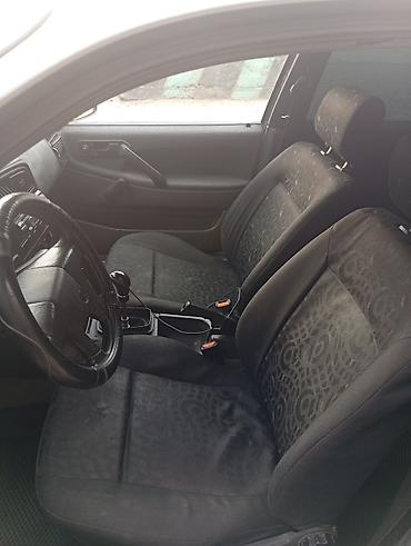 Volkswagen: Volkswagen Passat: 1993 г., 2 л, Механика, Бензин, Универсал — 6