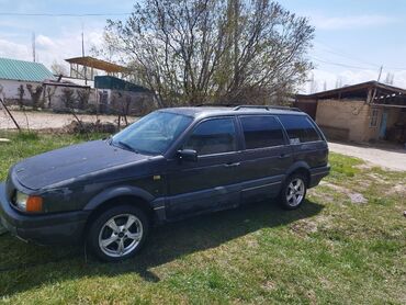 mazda mpv машина: Volkswagen Passat: 1990 г., 1.8 л, Механика, Бензин, Универсал