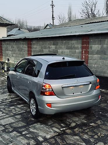 Honda: Honda Civic: 2003 г., 1.7 л, Механика, Бензин, Хэтчбэк at lalafo.kg — 11 Honda: Honda Civic: 2003 г., 1.7 л, Механика, Бензин, Хэтчбэк — 11