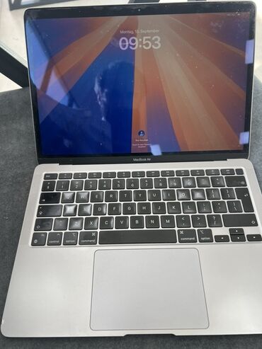 стационарный компьютер: Ноутбук, Apple, 8 ГБ ОЗУ, Apple M1, 13.3 ", Б/у, Для несложных задач, память SSD