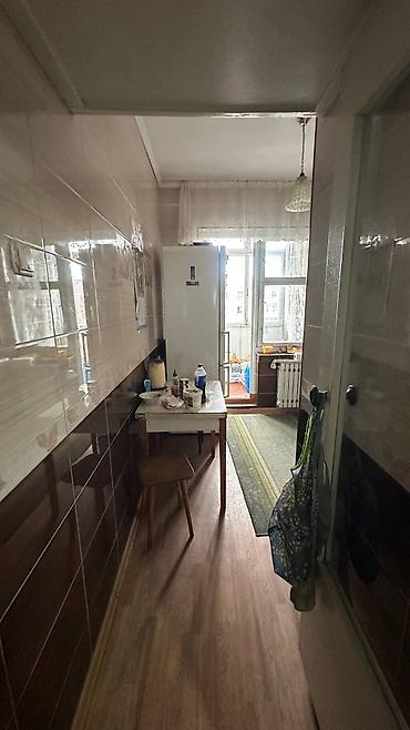50: 3 комнаты, 54 м², Таш-Рабат ТРЦ 106 серия улучшенная, 8 этаж, Требуется ремонт — 2