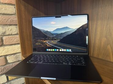 Toshiba: İşlənmiş Apple MacBook, 15.4 ", Apple M2, 512 GB, Ünvandan götürmə
