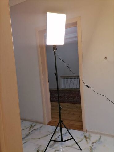прокат плейстейшен 4: Ideal vəziyyətdə fotosessiya üçün İşıgfor satıram. Təp təzədir. Bir