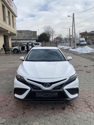 сдаю 2 комнатную квартиру аламедин 1: Toyota Camry: 2021 г., 2.5 л, Автомат, Бензин, Седан