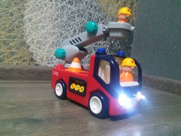 Oyuncaqlar: Uşaq üçün oyuncaq avtomobil və texnika dəsti Tərkib: - Qırmızı rəngli — 13
