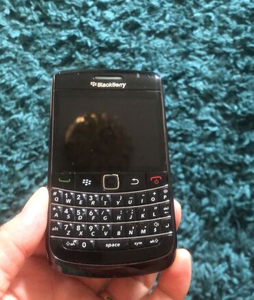 knopkalı telefon: Blackberry Bold, rəng - Qara, Düyməli