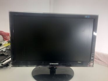 Masaüstü kompüterlər və iş stansiyaları: Samsung LCD monitor
20 lik ekran