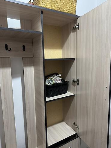 Кире бериш гарнитурлары: Прихожая со шкафом и зеркалом
Размеры на фото — 2