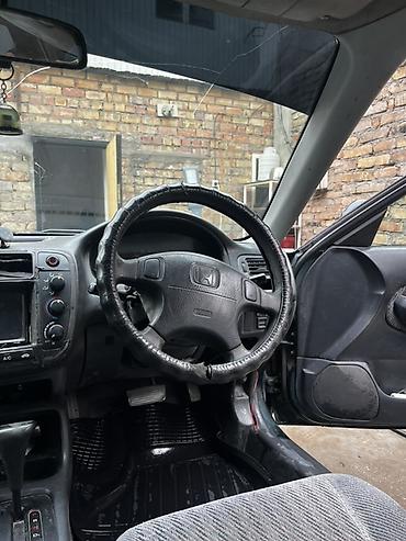 Продажа авто: Honda Civic: 2000 г., 1.5 л, Бензин, Седан — 4
