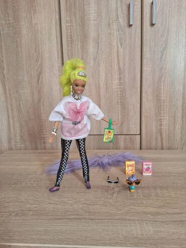 Igračke: Mattel Barbika Extra Neon sa zelenom kosom i kućnim ljubimcem (Mogu da — 5