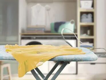 Pegle na paru: Tehnički detalji: Vrsta aparata: Parna pegla Efikasnost: Snaga — 8