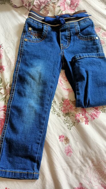 джинсы брюки: Джинсы и брюки, цвет - Синий
