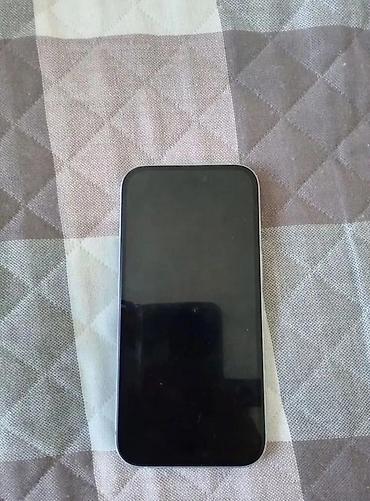 a 41: IPhone 15, Б/у, Белый — 2