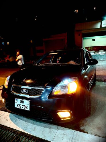 Kia: Kia Rio: 1.4 l | 2010 il Sedan — 25