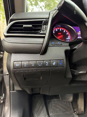 kamri 75: Toyota Camry: 2021 г., 2.5 л, Автомат, Бензин, Седан — 5