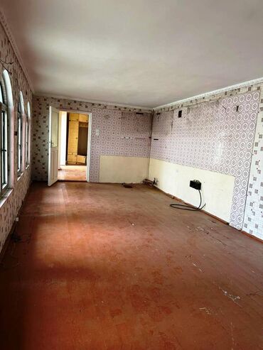 Həyət evləri və villaların satışı: Bakıxanov qəs. 5 otaqlı, 200 kv. m, Orta təmir — 8