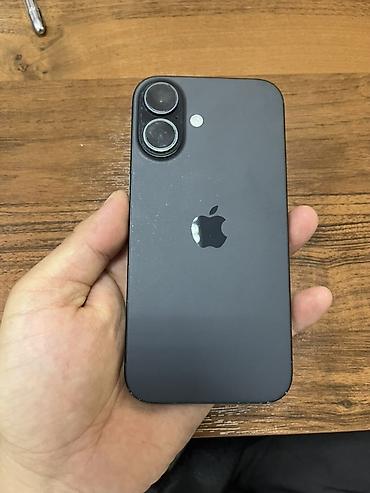 iphone cs: IPhone 16, Б/у, 256 ГБ, Черный, Чехол, 88 % — 1