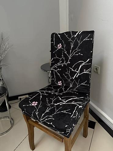 Prekrivači za nameštaj: Navlake za stolice 👌
2400 dinara 6 komada👌 — 2