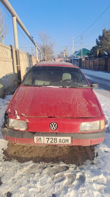 Volkswagen: Volkswagen Passat: 1990 г., 1.8 л, Механика, Бензин, Универсал