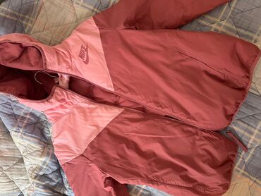 trenerka sa natpisom: Nike niva jakna original sa dva lica 3000 din na lalafo.rs trenerka sa natpisom: Nike niva jakna original sa dva lica 3000 din