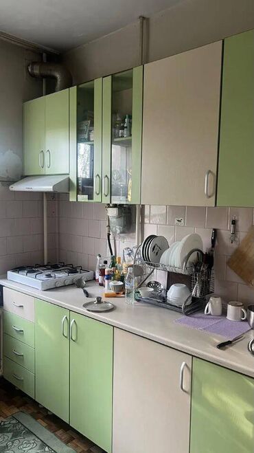 продаю 2 ком кв аламедин 1: 2 комнаты, 50 м², 105 серия, 4 этаж, Косметический ремонт