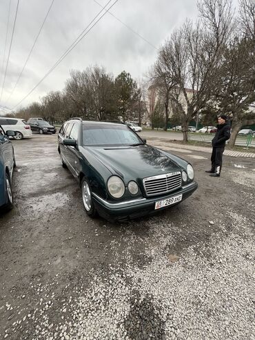 124 универсал: Mercedes-Benz 240: 1997 г., 2.4 л, Механика, Бензин, Минивэн