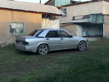 Mercedes-Benz: Mercedes-Benz 190: 1984 г., 2 л, Механика, Бензин, Седан