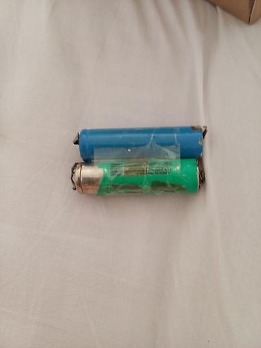 iphone 6 adapter: İki ədəd silindrik akkumulyator hüceyrəsi (18650 tipinə bənzər) — 1