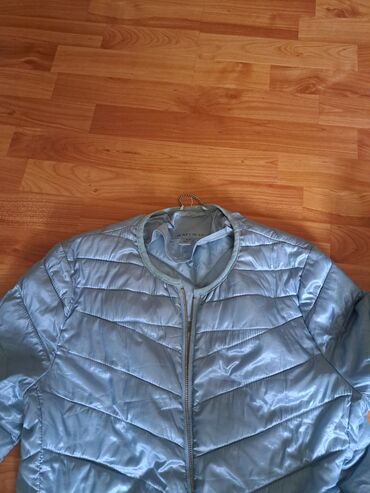 Ostale jakne, kaputi, prsluci: Zenska jakna štepana za prelazni period.Metalik svetlo tirkizna, nova na lalafo.rs — 2 Ostale jakne, kaputi, prsluci: Zenska jakna štepana za prelazni period.Metalik svetlo tirkizna, nova — 2