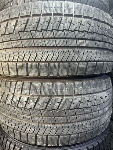 Шины: Шины 275 / 35 / R 19, Зима, Б/у, Пара, Легковые, Япония, Bridgestone