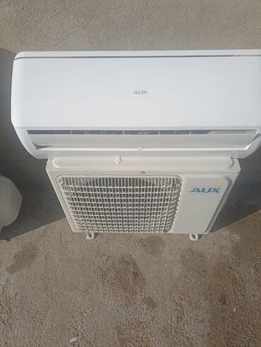 Kondisionerlər: Kondisioner AUX, 30-35 kv. m, Split sistem