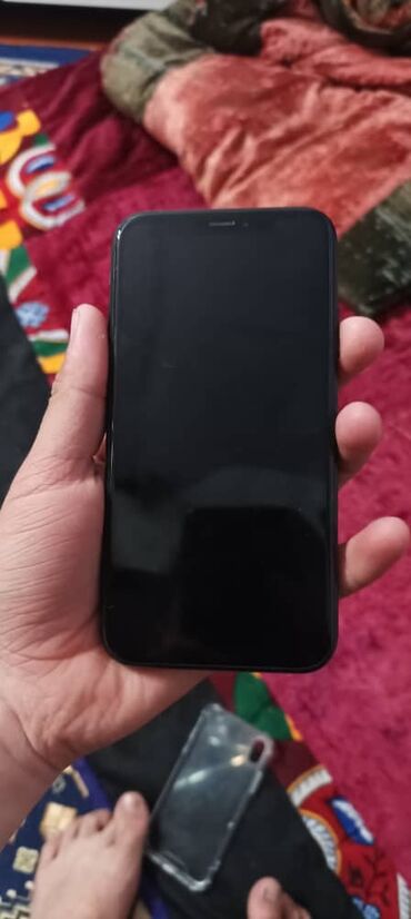 Мобильные телефоны и аксессуары: IPhone Xr, Б/у, 128 ГБ, Jet Black, Защитное стекло, Чехол, 79 %