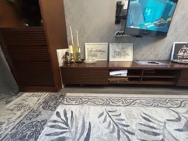 купить мебель бу в токмаке: Гарнитур для зала, Б/у, Шкаф, Тумба под ТВ, Дерево, Самовывоз