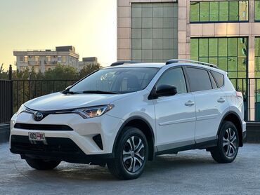 toyta rav4: Toyota RAV4: 2018 г., 2.5 л, Автомат, Бензин, Кроссовер