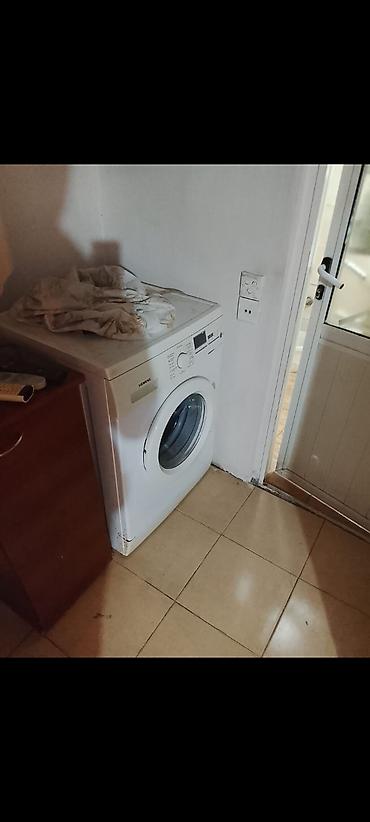 1 otagli ev: Kirayə verilir: 1 otaqlı mənzil - Planlama: Zal/yataq otağı, ayrıca — 5