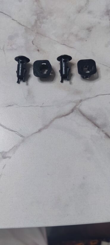 Другие автозапчасти: Продаю на Лексус ЛС 460: Омыватель фар правая сторона- 2500 сом(в — 4