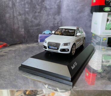 Avtomobil modelləri: Коллекционная модель AUDI Q5 PA White 2013 Schuco Scale 1:43 Art. — 13