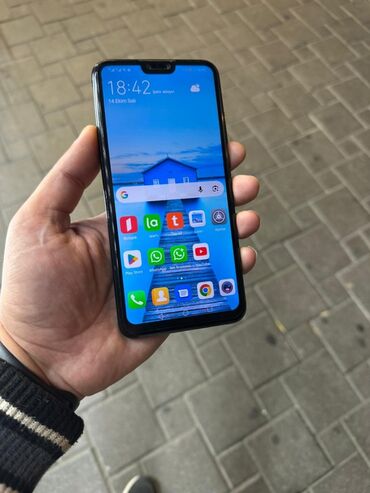 3 simli telefon: Huawei Y9, 128 ГБ, цвет - Черный, Отпечаток пальца