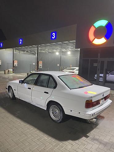BMW: BMW 5 series: 1991 г., 2 л, Механика, Бензин, Седан — 3