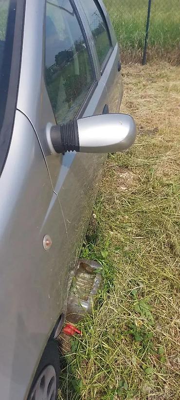cari online: FIAT PUNTO RETROVIZOR ELEKTRO | Ispravni skinuti sa punta 3 pasu i — 2
