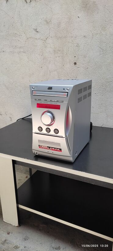 kompi: Orginal made in Malaysia JVC UX L46V səsgücləndirici satılır
