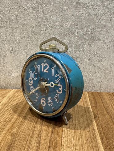 Ev saatları: Masaüstü saatlar, Mexaniki, Zəngli — 9